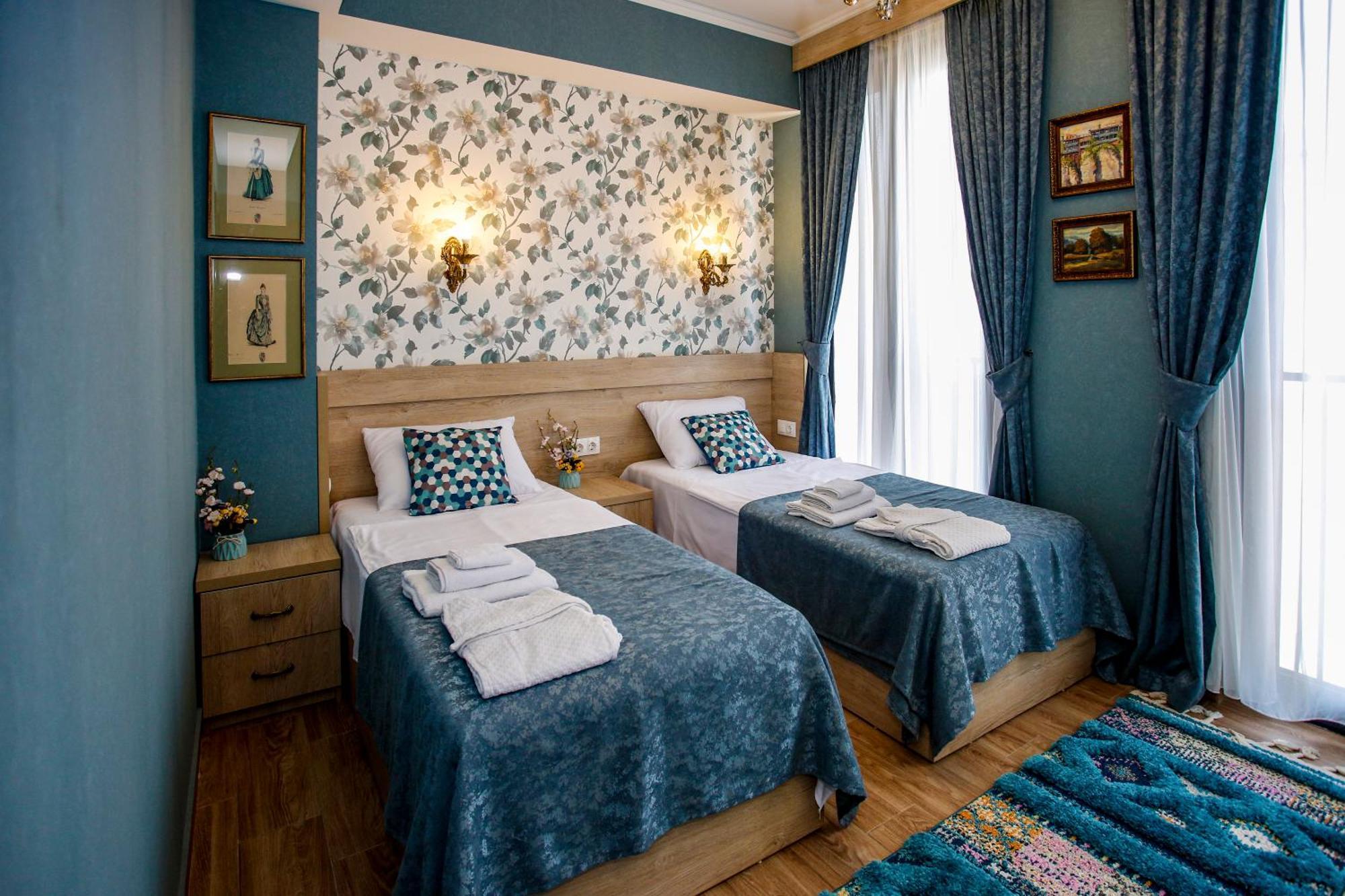 Tbilisi Center, Nino'S Art Apartment المظهر الخارجي الصورة